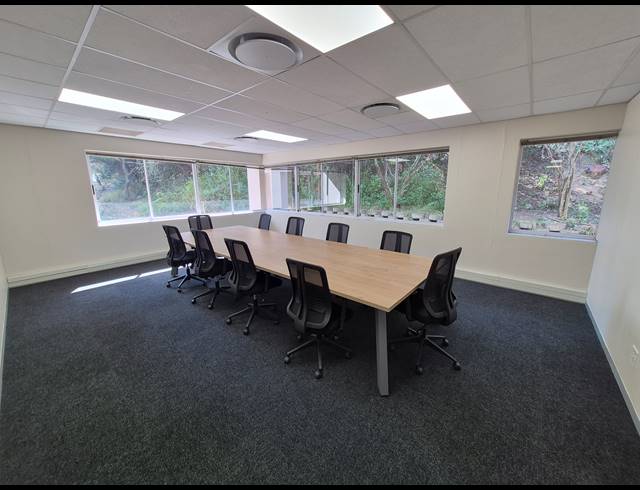 643M² OFFICE TO LET IN WOODMEAD